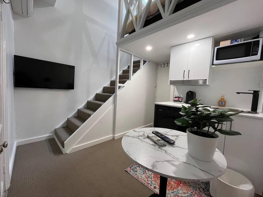 Apartment Loft Retreat In Surry Hills *